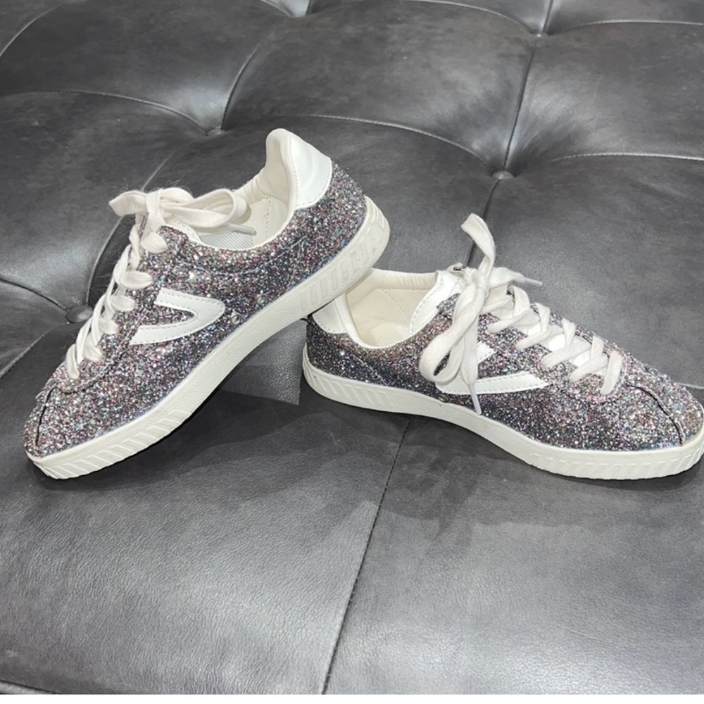 Tretorn Glitter Low-Top Sneakers in Multicolor and White